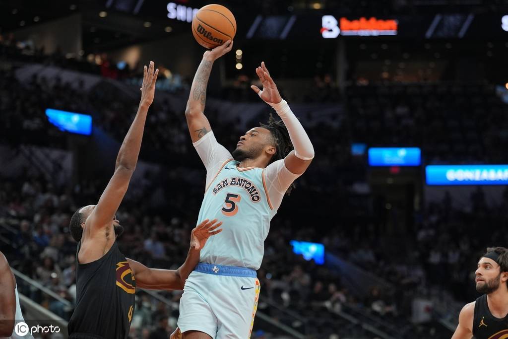 NBA官方公布最佳新秀阵容 卡斯尔全票+状元领衔一阵